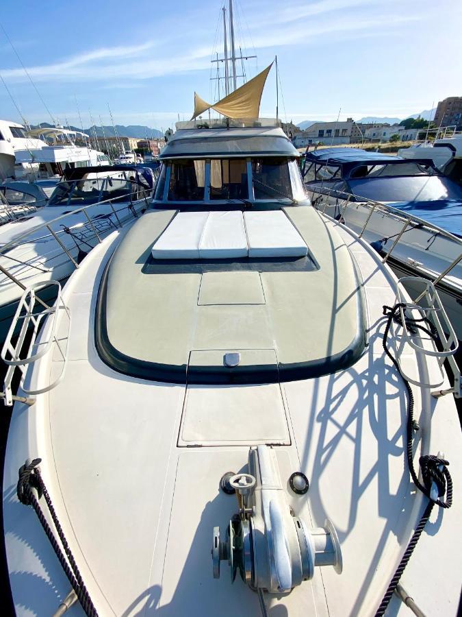 Panaby Houseboat Hotel Palermo Esterno foto
